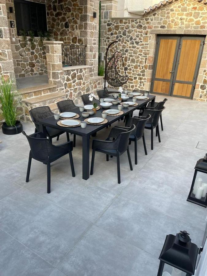 Trocadero Luxury Suites 에르미오니 외부 사진