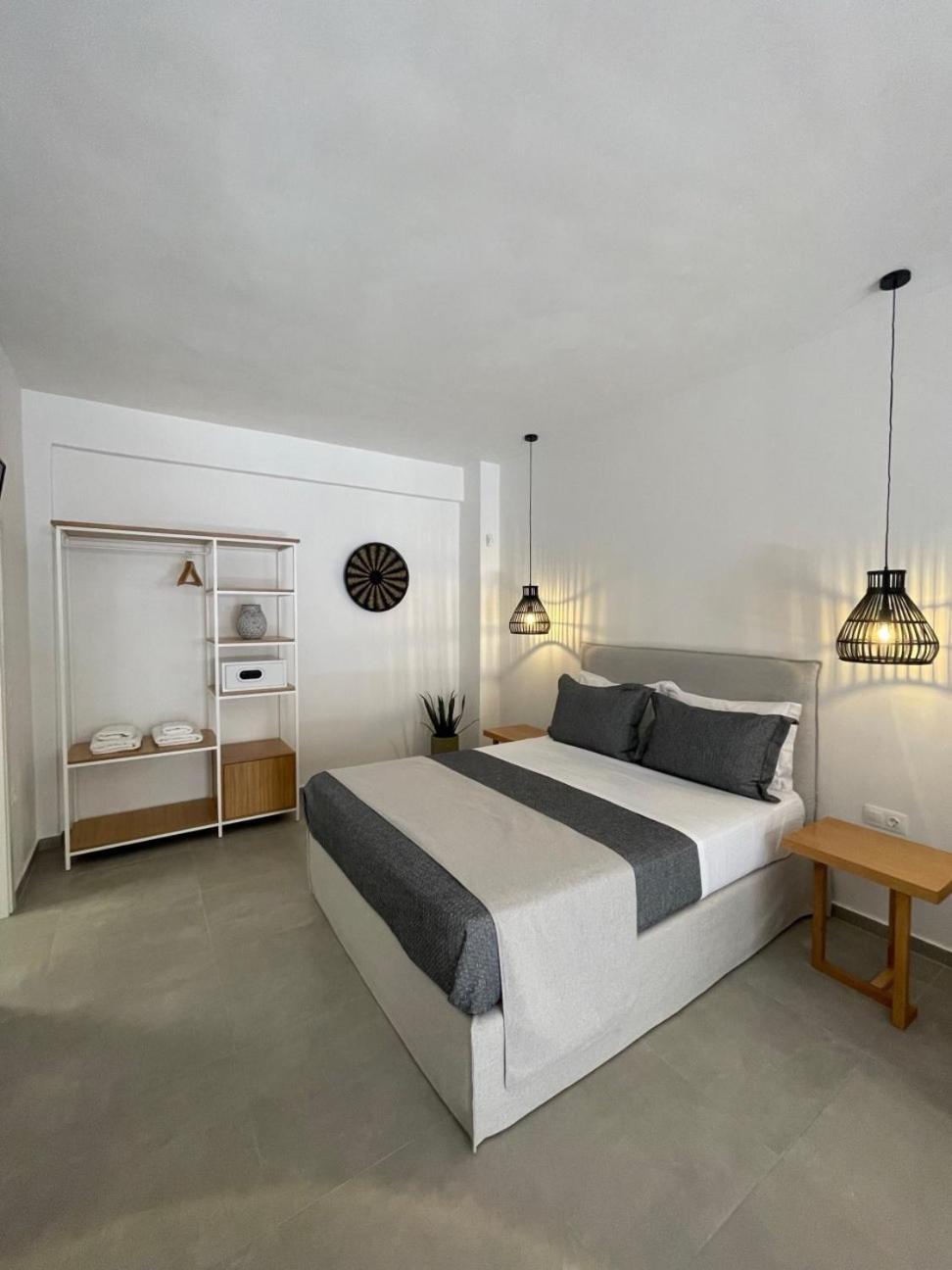Trocadero Luxury Suites 에르미오니 외부 사진